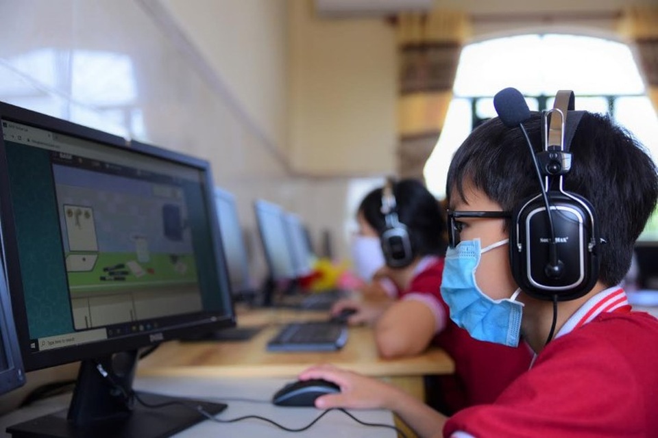 Dạy thể dục, làm thí nghiệm qua học trực tuyến: Cái khó ló cái hay - 2 Dạy thể dục, làm thí nghiệm qua học trực tuyến: Cái khó ló cái hay - 2