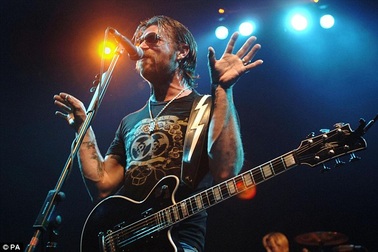 Ban nhạc Mỹ bị nghi là mục tiêu trong vụ thảm sát ở nhà hát Bataclan