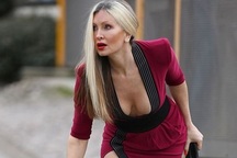 Ngưỡng mộ vẻ trẻ trung của người mẫu 50 tuổi Caprice Bourret