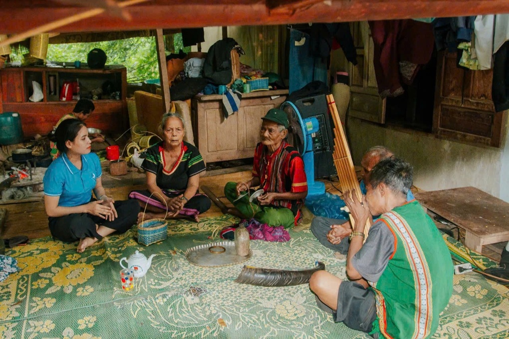 Báu vật làm từ những tàn tích của chiến tranh - 2 Báu vật làm từ những tàn tích của chiến tranh - 2