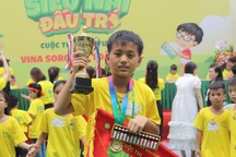 Cậu bé tính "nhanh như chớp" vô địch cuộc thi Toán tư duy