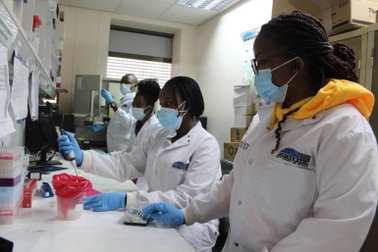 Chuyện ít biết về phòng thí nghiệm phát hiện biến chủng Omicron
