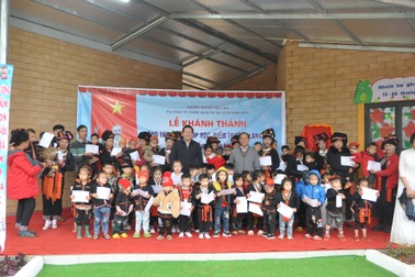 Trường mầm non Làng Cò từng bị cháy rụi... tưng bừng trong ngày khánh thành