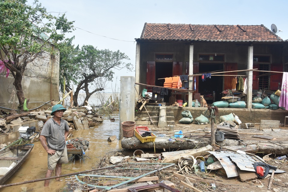 Quảng Bình: 21 người chết và mất tích, 93 người bị thương trong mưa lũ - 1 Quảng Bình: 21 người chết và mất tích, 93 người bị thương trong mưa lũ - 1