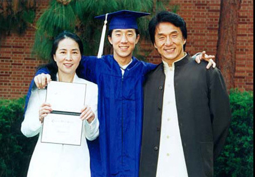 Hai người con có cuộc sống trái ngược của Thành Long - 7 Hai người con có cuộc sống trái ngược của Thành Long - 7
