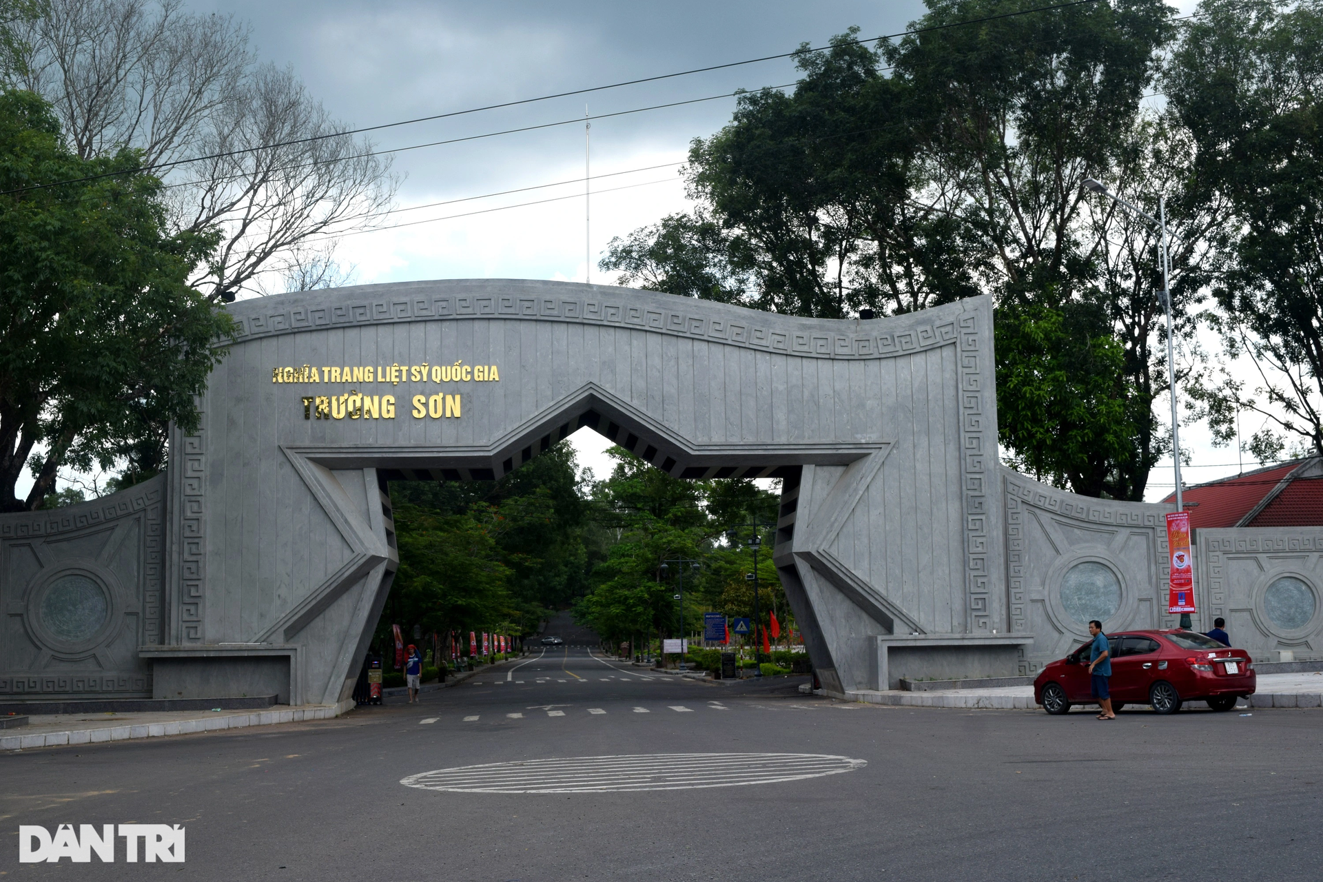 Tháng 7 về nơi yên nghỉ của hơn một vạn liệt sĩ - 2 Tháng 7 về nơi yên nghỉ của hơn một vạn liệt sĩ - 2