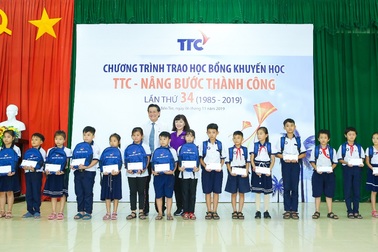 Cùng TTC nâng bước thành công