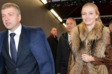 Những vụ li dị đình đám của tỷ phú Nga