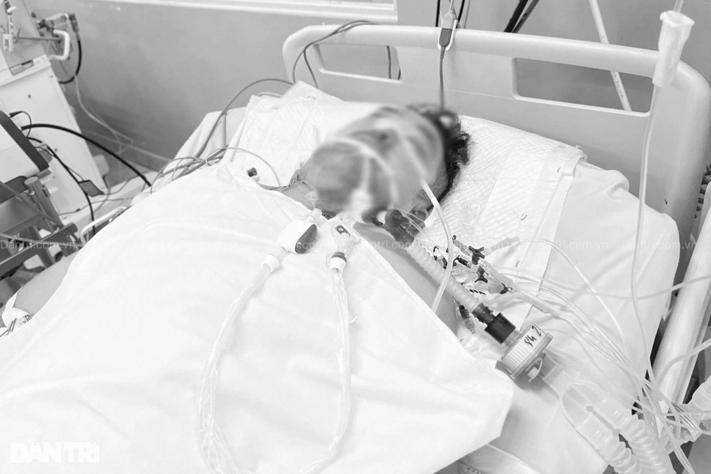 Người mẹ bật khóc: “Viện phí vừa nộp mà con xa tôi mất rồi!” - 1 Người mẹ bật khóc: “Viện phí vừa nộp mà con xa tôi mất rồi!” - 1