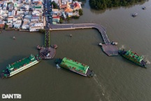 TPHCM: Bao giờ xây cầu thay phà Cát Lái?