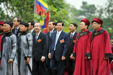 Thành kính dâng hương tưởng nhớ Quốc tổ Hùng Vương 