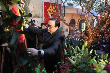 Hà Nội tưởng niệm đồng bào bị bom Mỹ sát hại tháng 12/1972