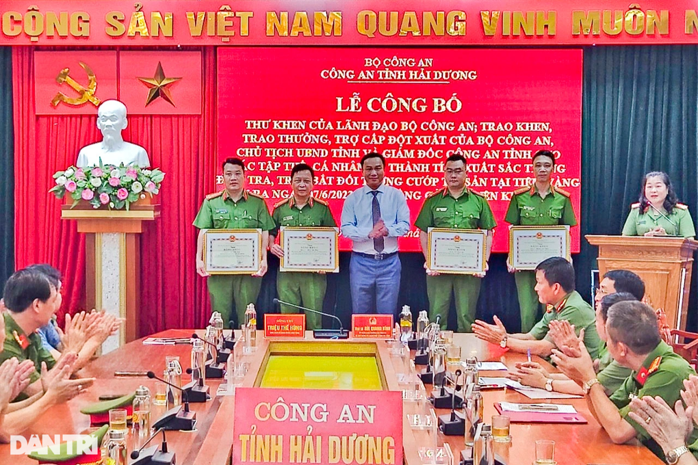 Người công an xã giúp phá vụ án cướp tiệm vàng ở Hải Dương - 6 Người công an xã giúp phá vụ án cướp tiệm vàng ở Hải Dương - 6