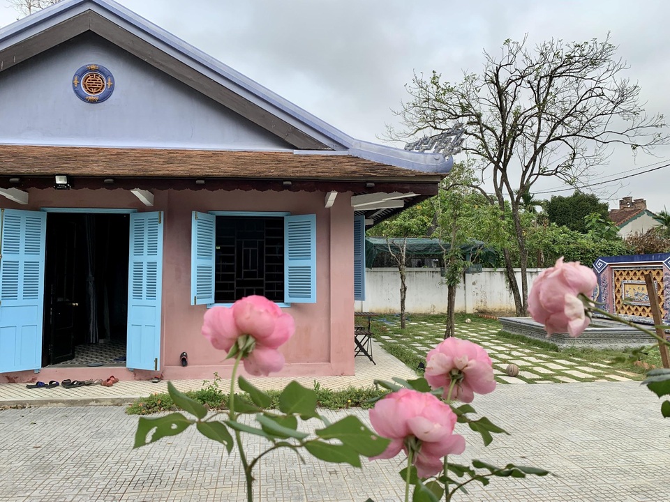 Bất ngờ với căn nhà cổ trăm tuổi đẹp hiếm có của cặp vợ chồng người Huế - 3 Bất ngờ với căn nhà cổ trăm tuổi đẹp hiếm có của cặp vợ chồng người Huế - 3