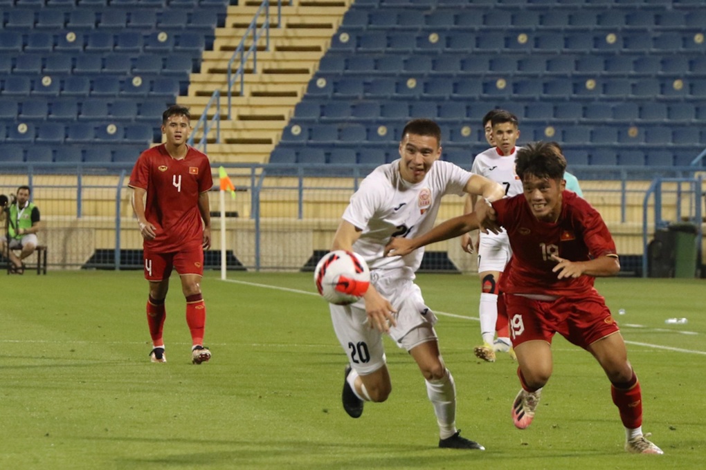 HLV Troussier: Tôi hơi thất vọng, nhưng U23 Việt Nam đã đi đúng hướng - 2 HLV Troussier: Tôi hơi thất vọng, nhưng U23 Việt Nam đã đi đúng hướng - 2