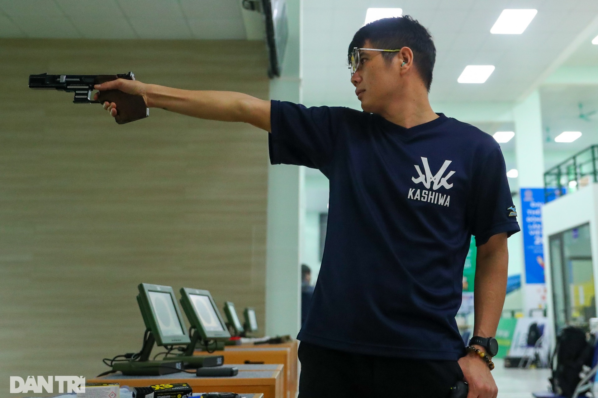 Bên trong trường bắn cung thủ và xạ thủ Việt Nam tập luyện cho SEA Games 31 - 18