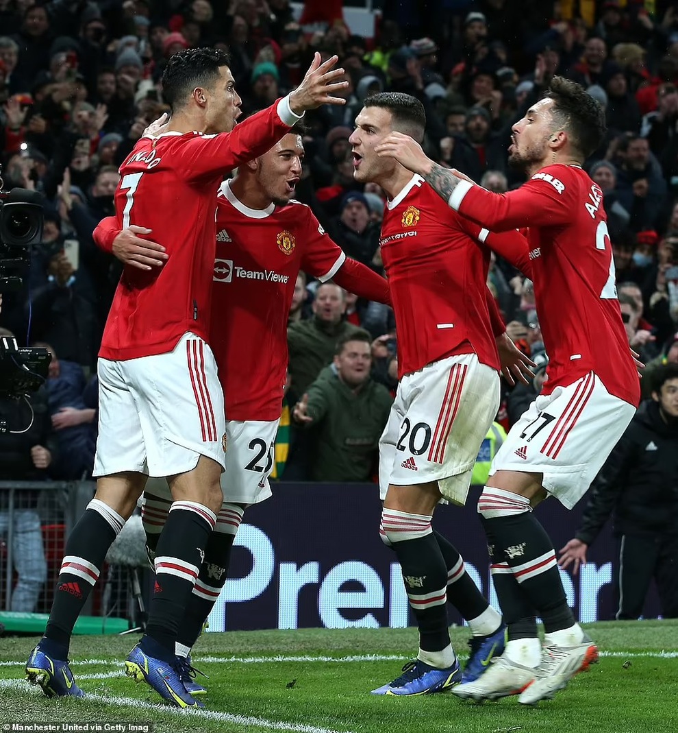 Thắng Arsenal, Man Utd sáng cửa giành lại ngôi đầu Premier League - 1 Thắng Arsenal, Man Utd sáng cửa giành lại ngôi đầu Premier League - 1