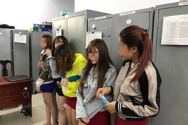 Đột kích dịch vụ massage “vua đặc biệt” 1 suất giá 13 triệu đồng ở Sài Gòn