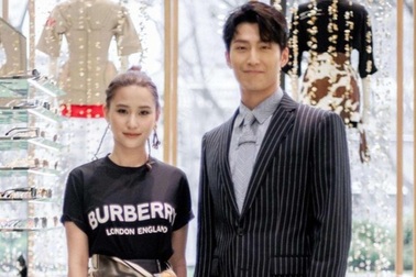 Đậu Kiêu và bạn gái tiểu thư bị chê trách vì tới quán bar giữa mùa dịch