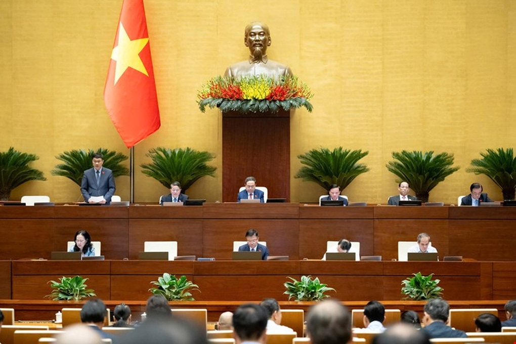 Bộ trưởng Y tế nói về loạt vấn đề nóng của ngành - 2 Bộ trưởng Y tế nói về loạt vấn đề nóng của ngành - 2