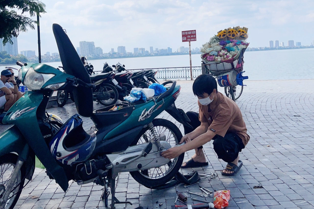 Nhặt được ví, chàng trai ở Hà Nội tìm đến tận nơi để trả và cái kết - 3 Nhặt được ví, chàng trai ở Hà Nội tìm đến tận nơi để trả và cái kết - 3