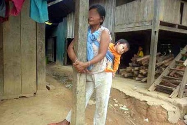 Vào rừng sinh con