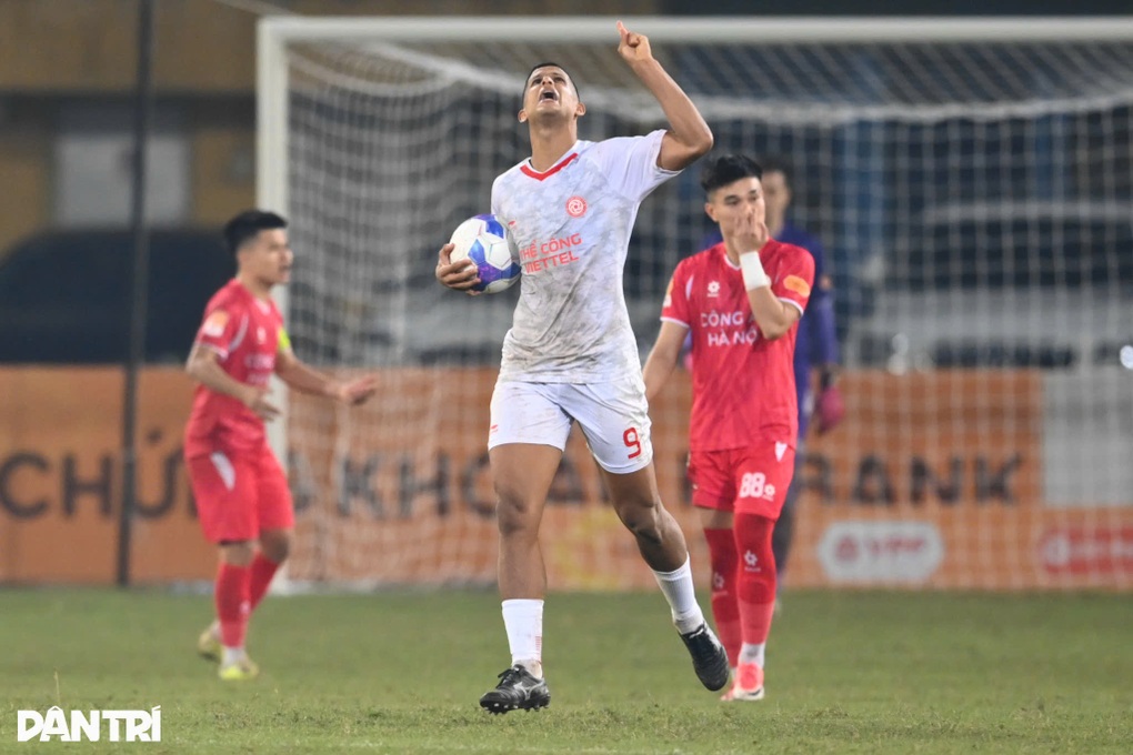 HLV Công an Hà Nội để Đình Bắc tập trung sớm cùng U22 Việt Nam - 2 HLV Công an Hà Nội để Đình Bắc tập trung sớm cùng U22 Việt Nam - 2