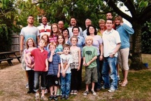 Cặp vợ chồng U90 dành nửa thế kỷ cưu mang hơn 600 trẻ mồ côi