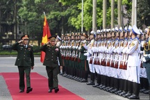 Tổng Tham mưu trưởng Quân đội nhân dân Lào thăm chính thức Việt Nam