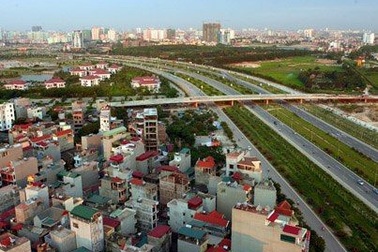 Hà Nội: Đầu tư nhà ở ngoại thành để hạn chế nhập cư vào trung tâm 