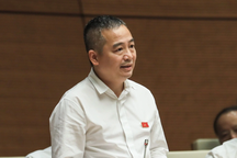 "Nên cấm bán sách tham khảo trong nhà trường"