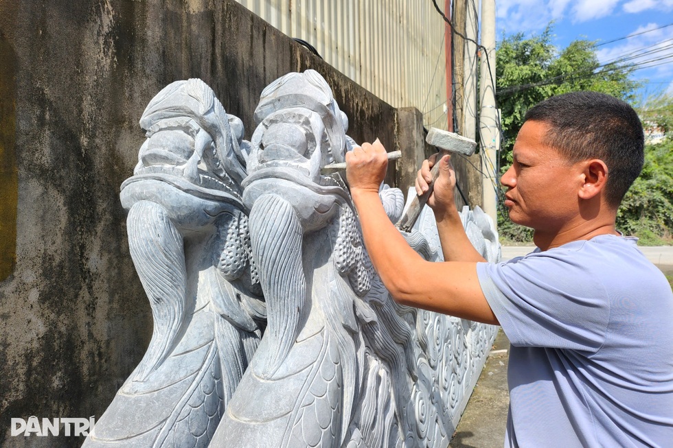 Nghề thêu rồng lên đá - 9 Nghề thêu rồng lên đá - 9