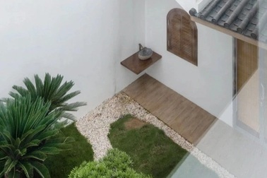 Nhà mặt phố chưa đầy 100 m2 ở Nam Định với nhiều khu vườn lớn nhỏ