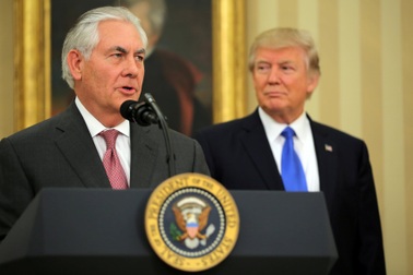 Tân Ngoại trưởng Mỹ Rex Tillerson và "núi" thách thức phía trước
