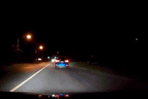 Suýt lật xe vì một tích tắc mất tập trung sau tay lái