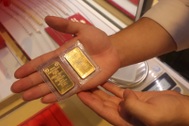 Giá vàng giảm tiếp 1,2 triệu đồng/lượng