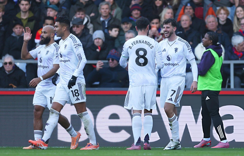 Man Utd ngược dòng đánh bại Crystal Palace tại Selhurst Park - 2 Man Utd ngược dòng đánh bại Crystal Palace tại Selhurst Park - 2