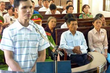 Án tử hình cho kẻ giết vợ tàn độc