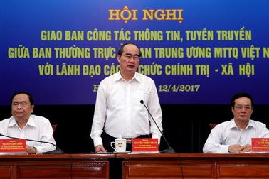 “Nhờ dân ghi hình, dư luận mới biết vụ bác sĩ gốc Việt bị lôi khỏi máy bay”