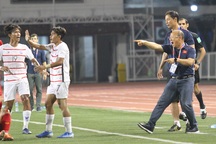 HLV Park Hang Seo phản ứng mạnh khi cầu thủ Việt Nam liên tục bị chơi xấu