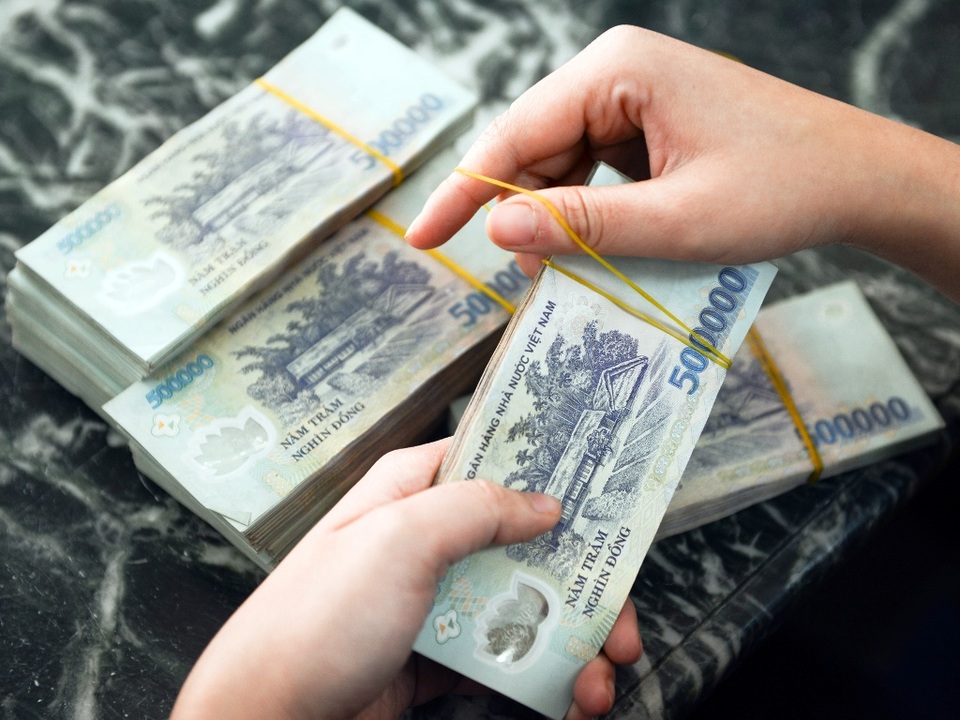 Choáng với mức thưởng Tết “khủng” nhất của một DN tại TPHCM: 3,5 tỷ đồng/người - 1 Choáng với mức thưởng Tết “khủng” nhất của một DN tại TPHCM: 3,5 tỷ đồng/người - 1