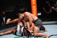 Võ sĩ MMA thắng knock-out ấn tượng sau 65 giây