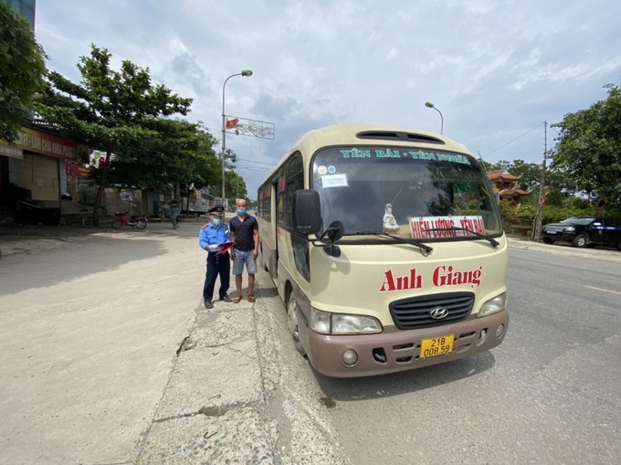 Thanh tra Sở GTVT Hà Nội xử phạt hành chính 295 trường hợp với số tiền hơn 900 triệu đồng  - Ảnh 1.