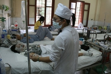 Tạm giữ người chồng trong vụ tẩm xăng đốt 6 người