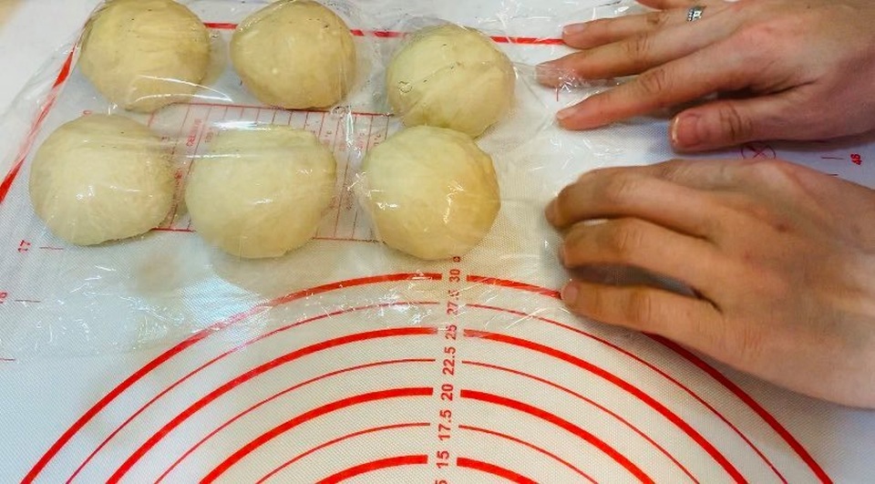 Cách làm bánh bao quả đào tiên bày mâm chay Tết Nguyên tiêu - 4 Cách làm bánh bao quả đào tiên bày mâm chay Tết Nguyên tiêu - 4