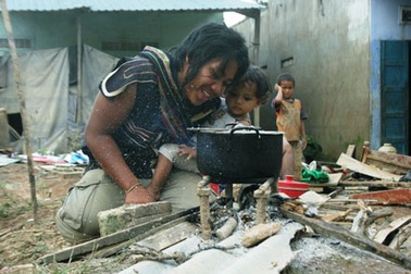 Nụ cười Ba Na sau cơn bão số 9