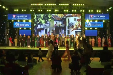 Thầy trò trường quốc tế Việt-Úc thể hiện ca khúc Nhớ về HN