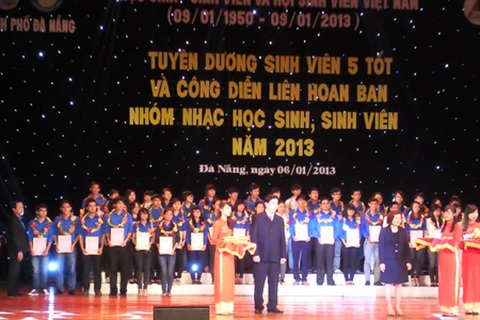 Đà Nẵng tuyên dương sinh viên 5 tốt 