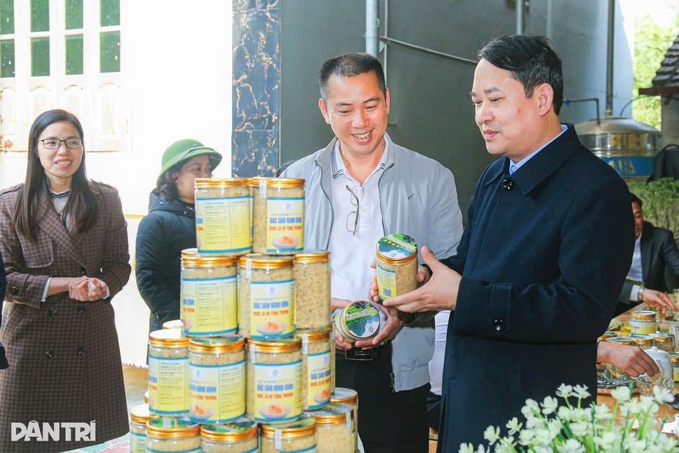 Làm ruốc cá rô tiến vua bán Tết giúp người đàn ông đổi đời - 5 Làm ruốc cá rô tiến vua bán Tết giúp người đàn ông đổi đời - 5