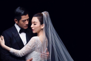 Hôn nhân viên mãn của Quách Phú Thành bên vợ trẻ kém 22 tuổi